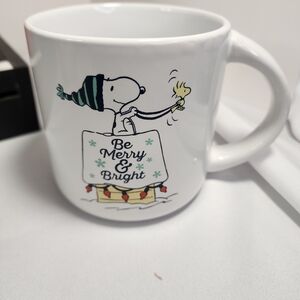 Snoopy "Be Merry and Bright" by Modern Gourmet Foods Peanuts Coffee Tea Cup